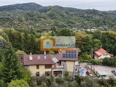 Breaza, vedere padure, panouri solare si fotovoltaice, pompa de caldura, semineu